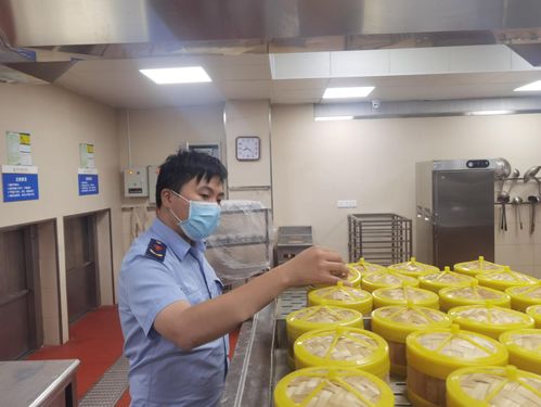 每月一周查網(wǎng)紅 以重點(diǎn)監(jiān)管筑牢食品安全餐飲管理防線