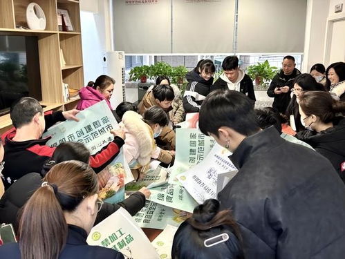 涪城區召開餐飲服務單位創建國家食品安全示范城市暨企業落實食品安全主體責任培訓會